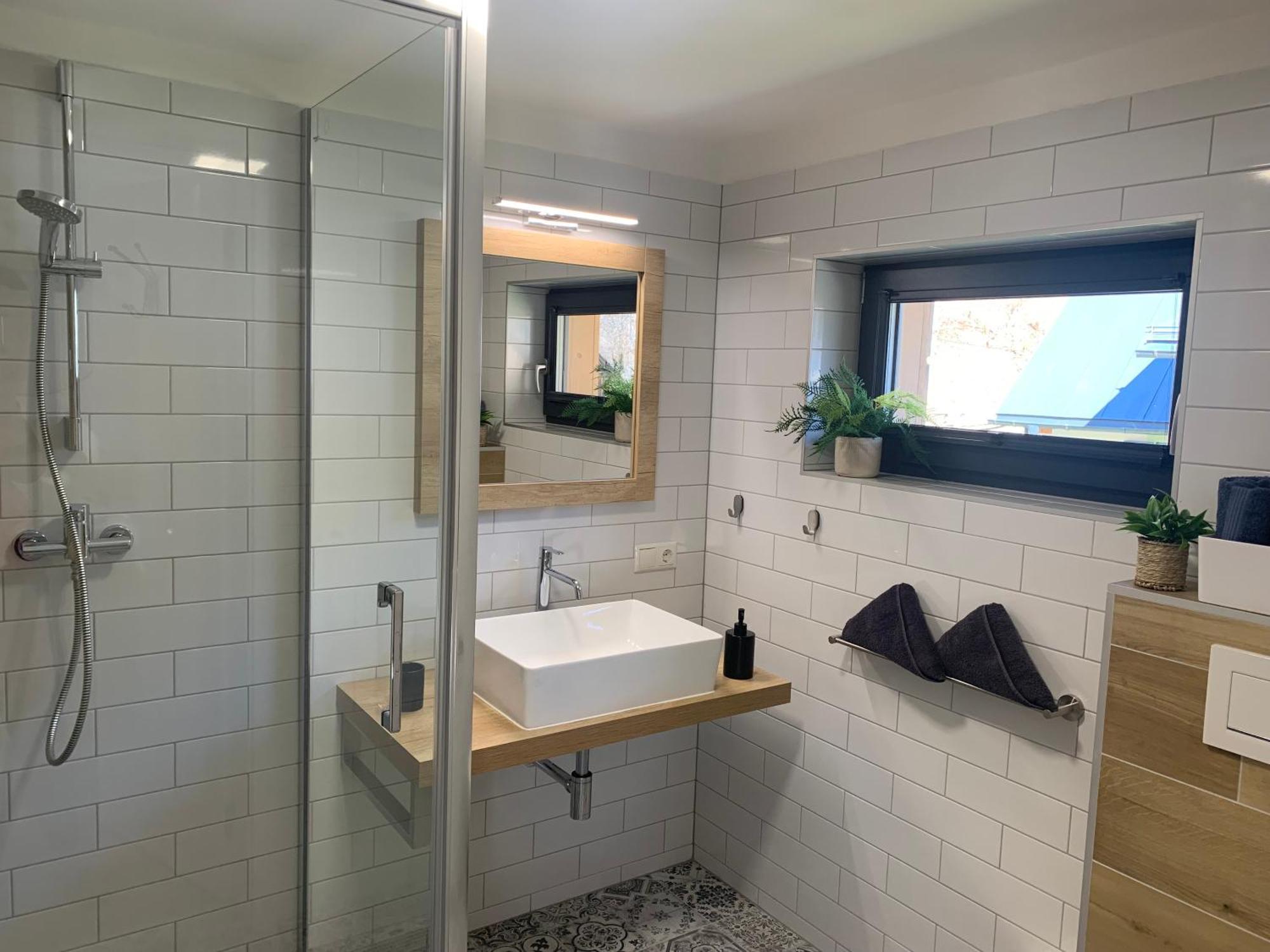Iris Apartments اوبرترون المظهر الخارجي الصورة